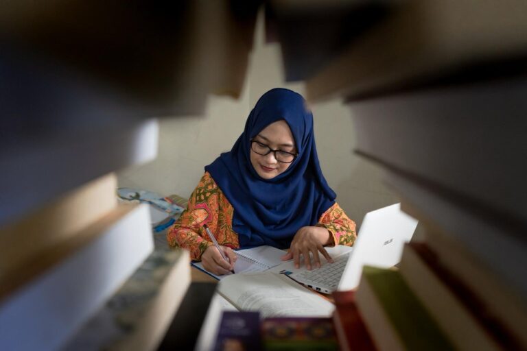 Doa Agar Diberi Kepandaian di Tengah Zaman yang penuh Tantangan.